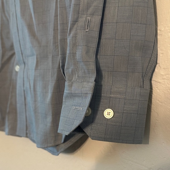 Banana Republic Slim Fit‎ Dress Shirt – Men’s S, Blue Check, Non-Iron - Picture 6 of 7